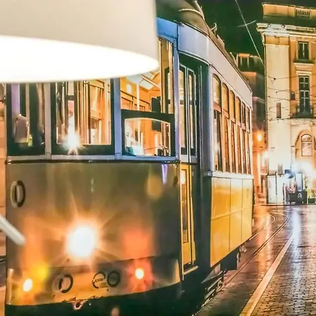 Home4u - Secret In Center